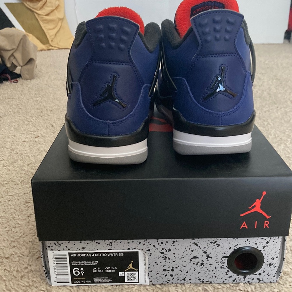 Like new, with box Air Jordan 4 Retro Winter BG